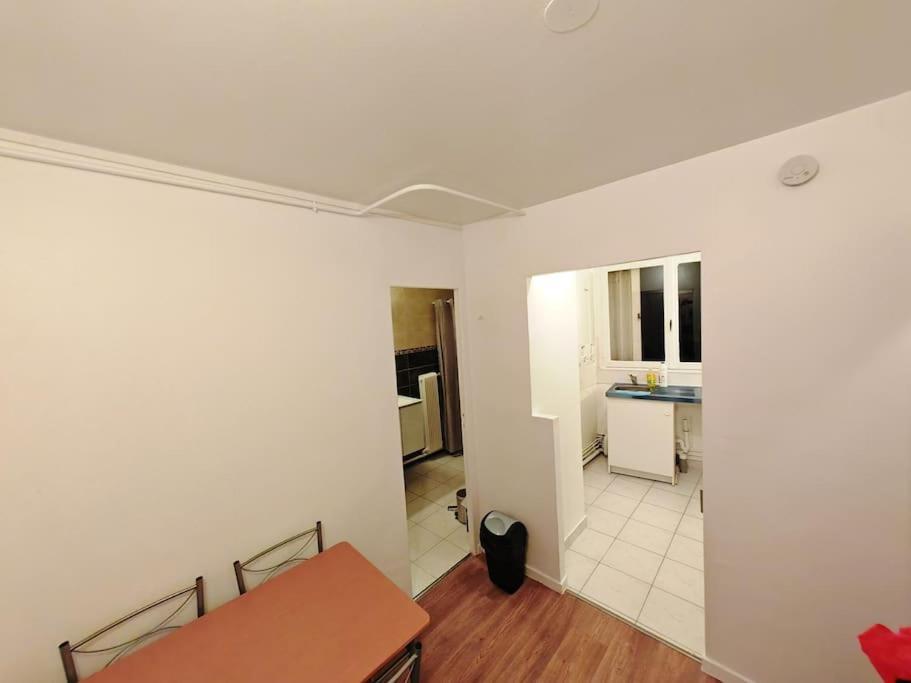 F1 Equipe Avec Ascenseur, Parking Et Pres Des Transports Apartment Argenteuil Exterior photo